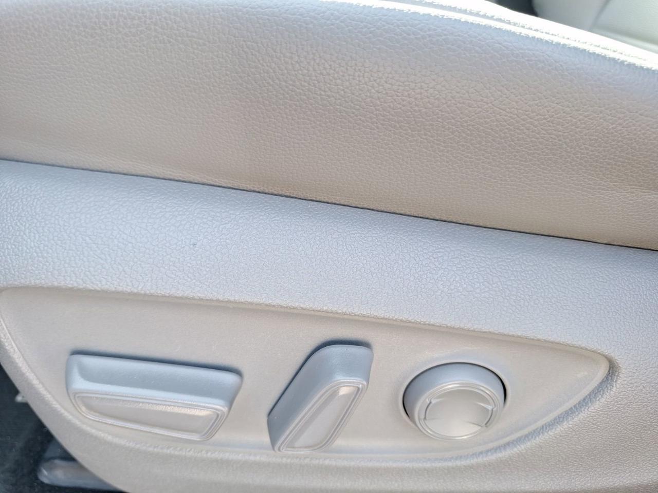 2022 Toyota Highlander XLE Hurst TX