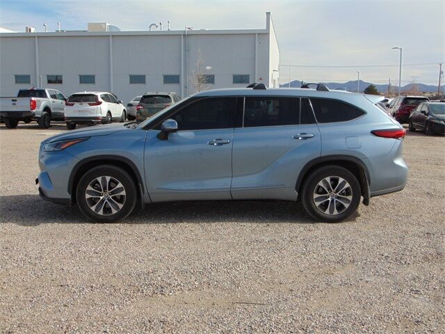 2022 Toyota Highlander XLE Santa Fe NM