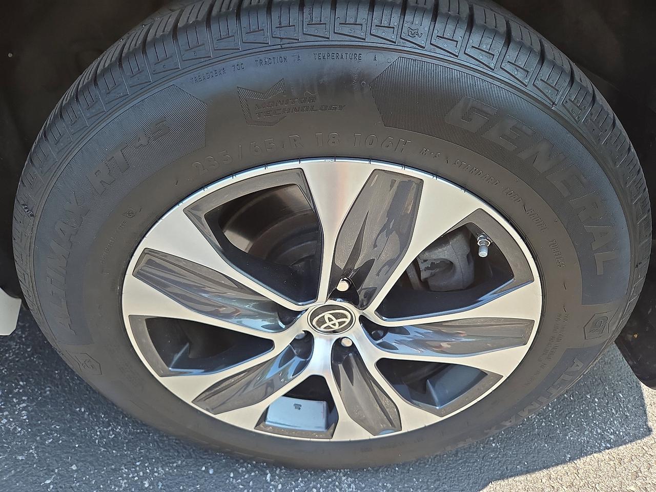 2022 Toyota Highlander XLE Hamburg PA