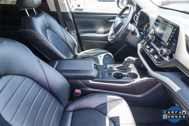 2022 Toyota Highlander XLE Huntington Beach CA