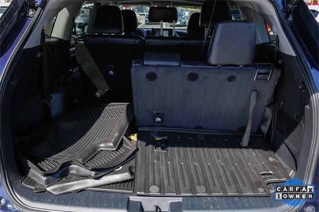 2022 Toyota Highlander XLE Huntington Beach CA