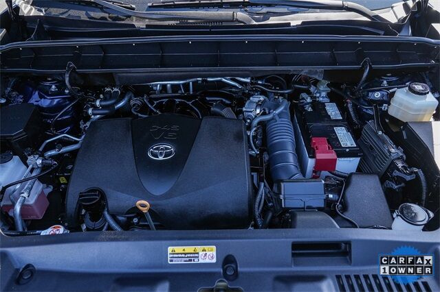2022 Toyota Highlander XLE Huntington Beach CA