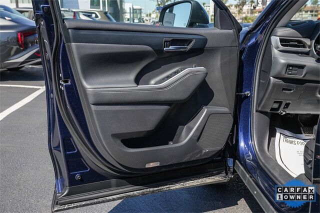 2022 Toyota Highlander XLE Huntington Beach CA