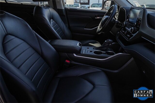 2022 Toyota Highlander XLE Huntington Beach CA