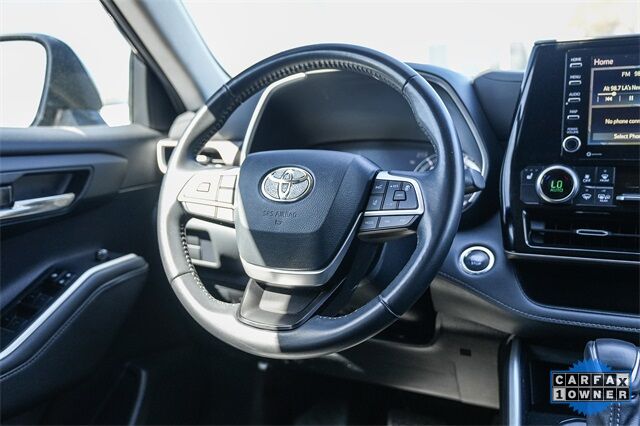 2022 Toyota Highlander XLE Huntington Beach CA