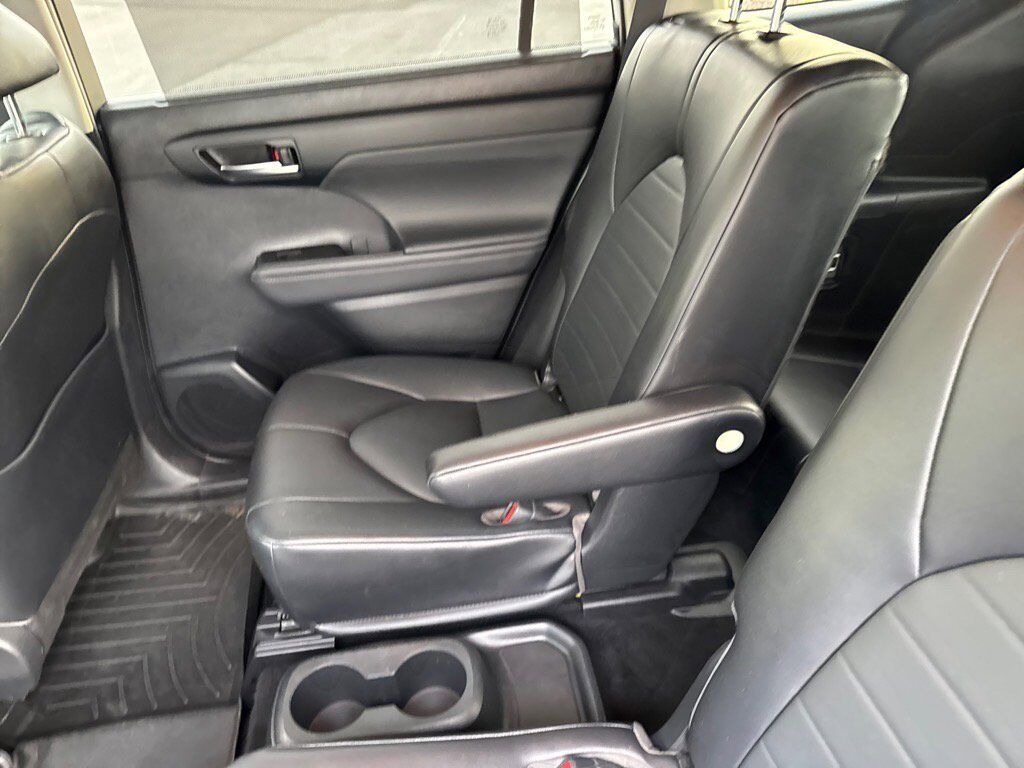 2022 Toyota Highlander XLE Johnson City TN