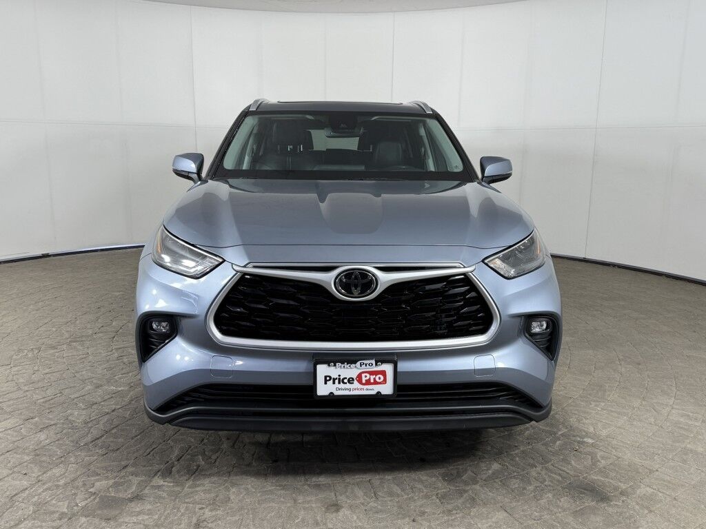 2022 Toyota Highlander XLE Maumee OH