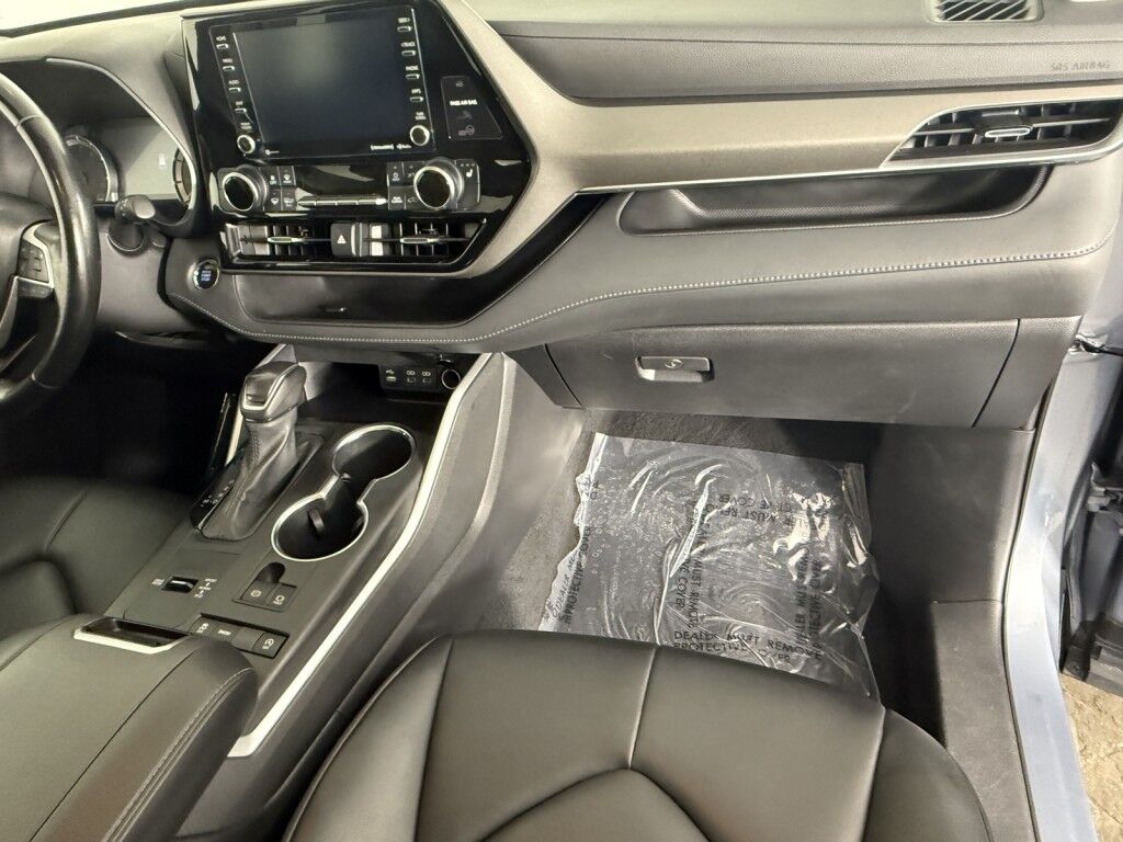 2022 Toyota Highlander XLE Maumee OH