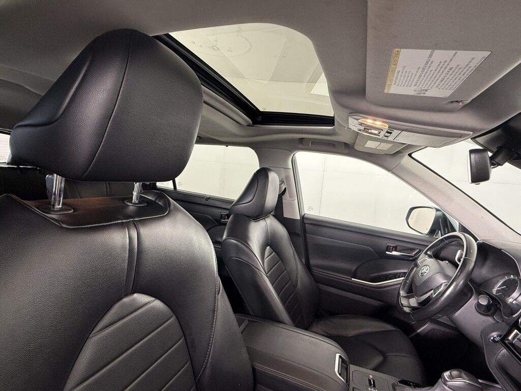 2022 Toyota Highlander XLE Maumee OH