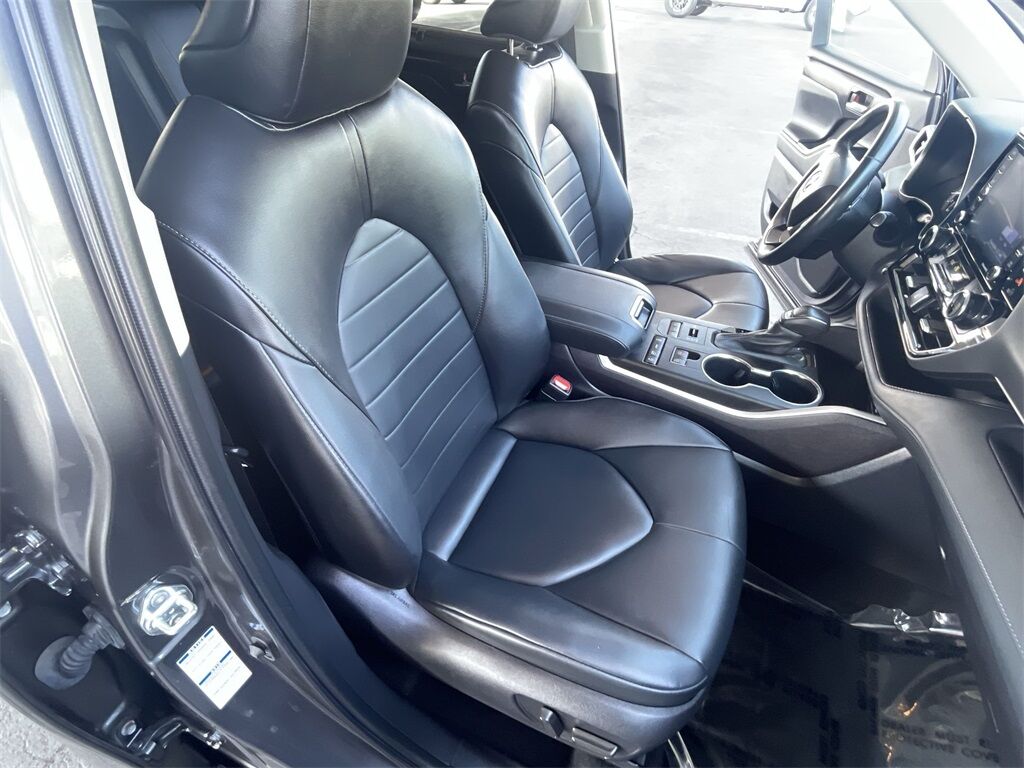 2022 Toyota Highlander XLE Petaluma CA
