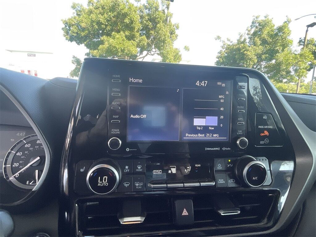 2022 Toyota Highlander XLE Petaluma CA