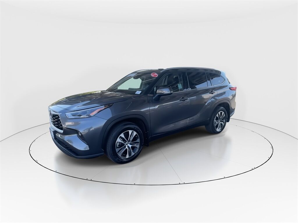 2022 Toyota Highlander XLE Petaluma CA