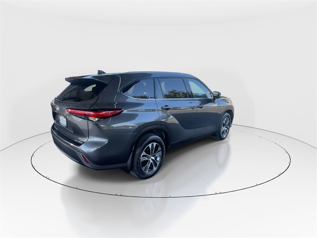2022 Toyota Highlander XLE Petaluma CA