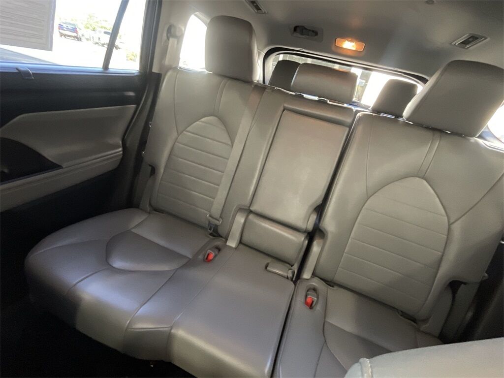 2022 Toyota Highlander XLE Petaluma CA