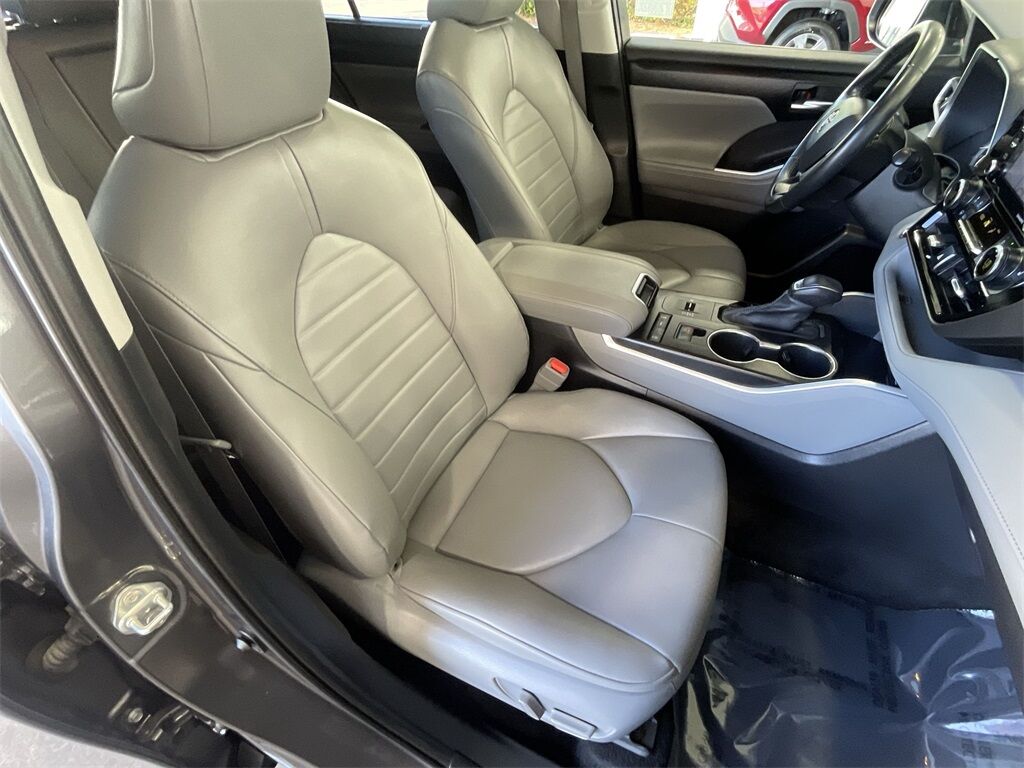 2022 Toyota Highlander XLE Petaluma CA