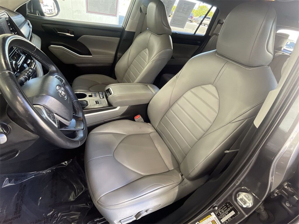 2022 Toyota Highlander XLE Petaluma CA