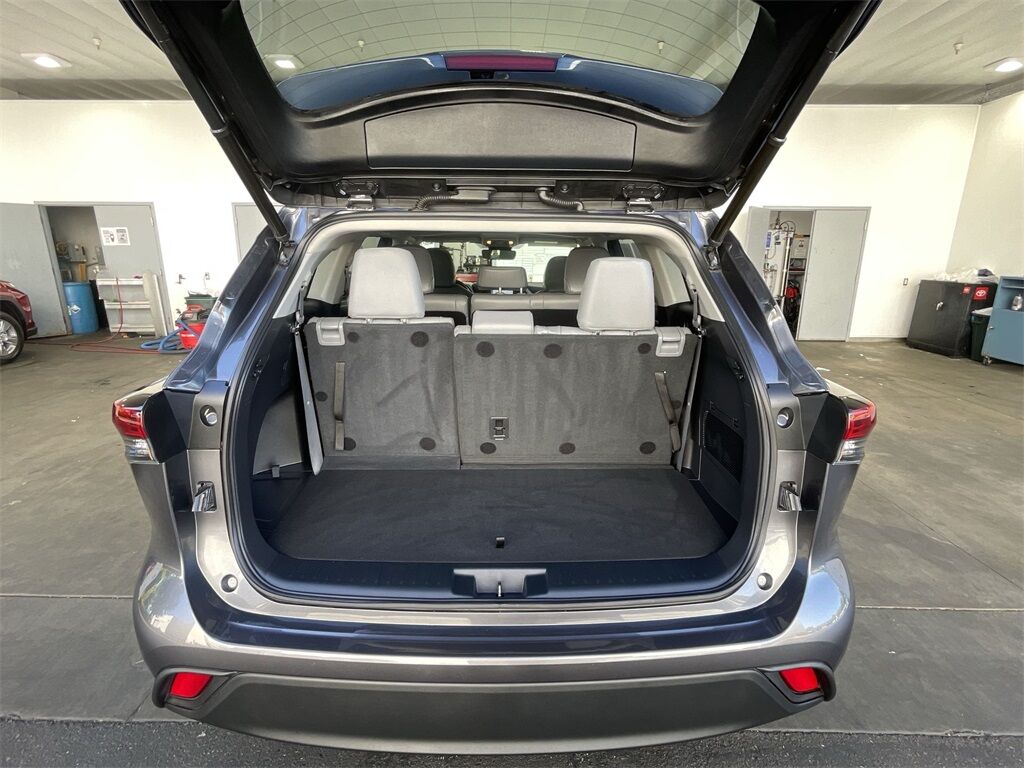 2022 Toyota Highlander XLE Petaluma CA