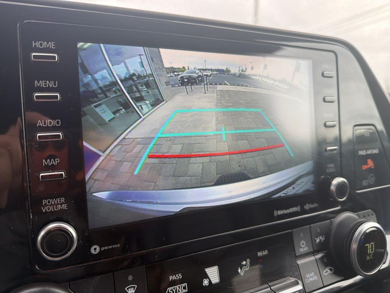 2022 Toyota Highlander XLE Bend OR