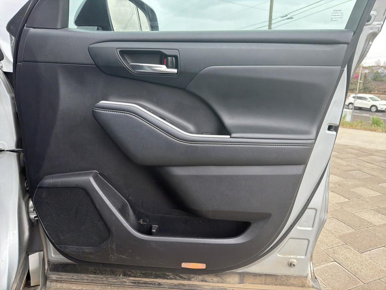 2022 Toyota Highlander XLE Bend OR