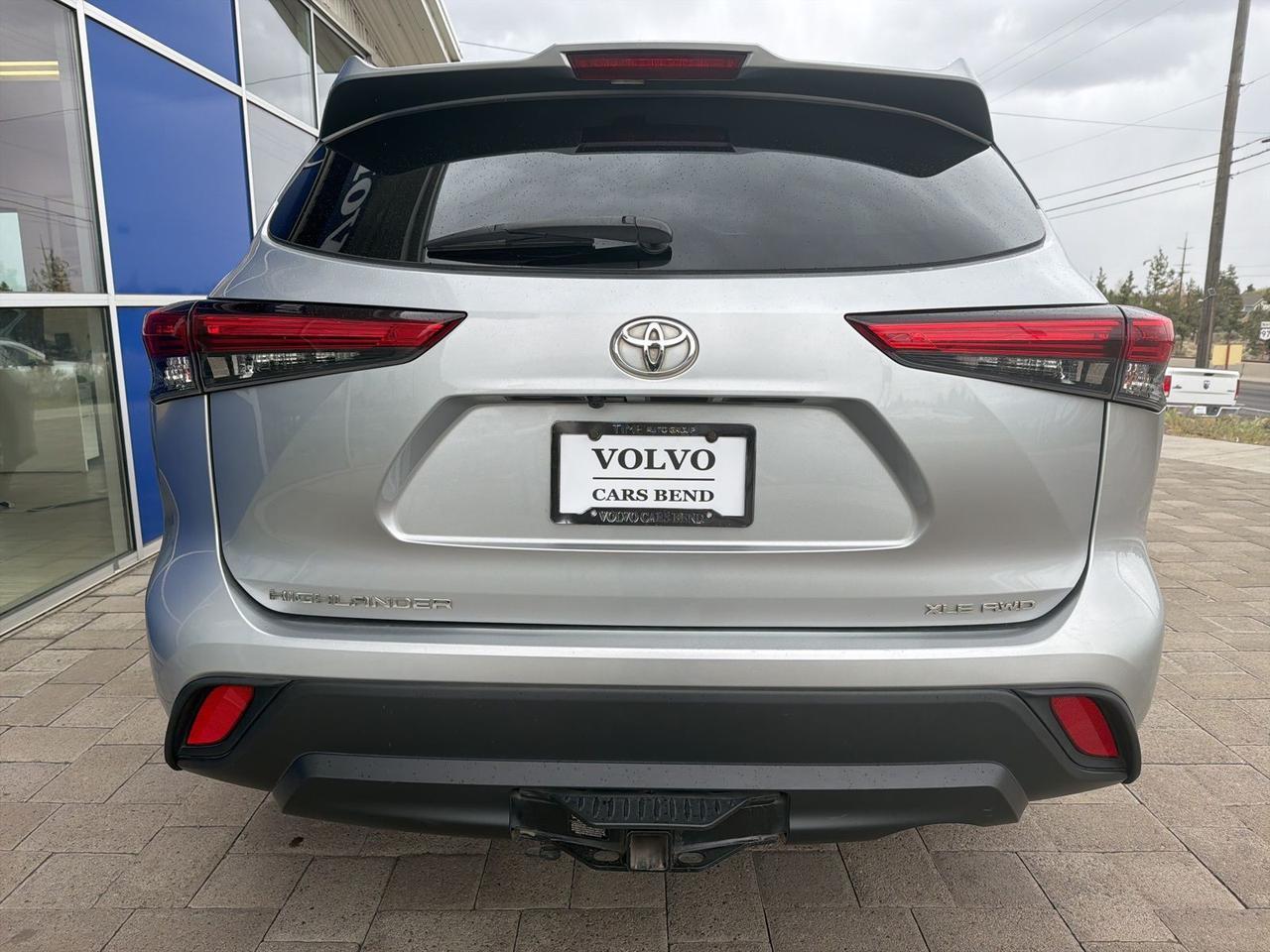 2022 Toyota Highlander XLE Bend OR