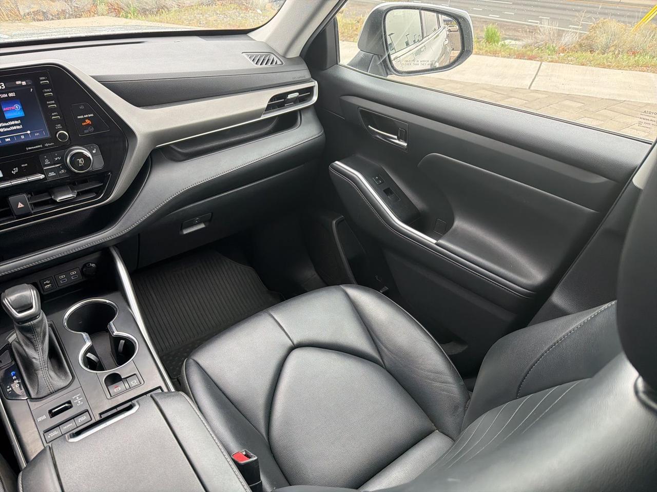 2022 Toyota Highlander XLE Bend OR