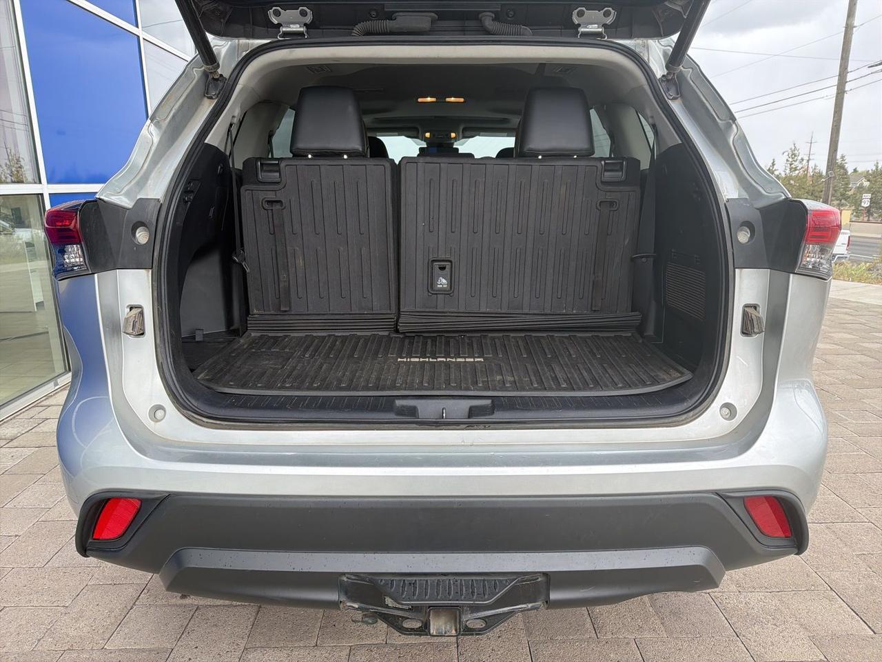 2022 Toyota Highlander XLE Bend OR