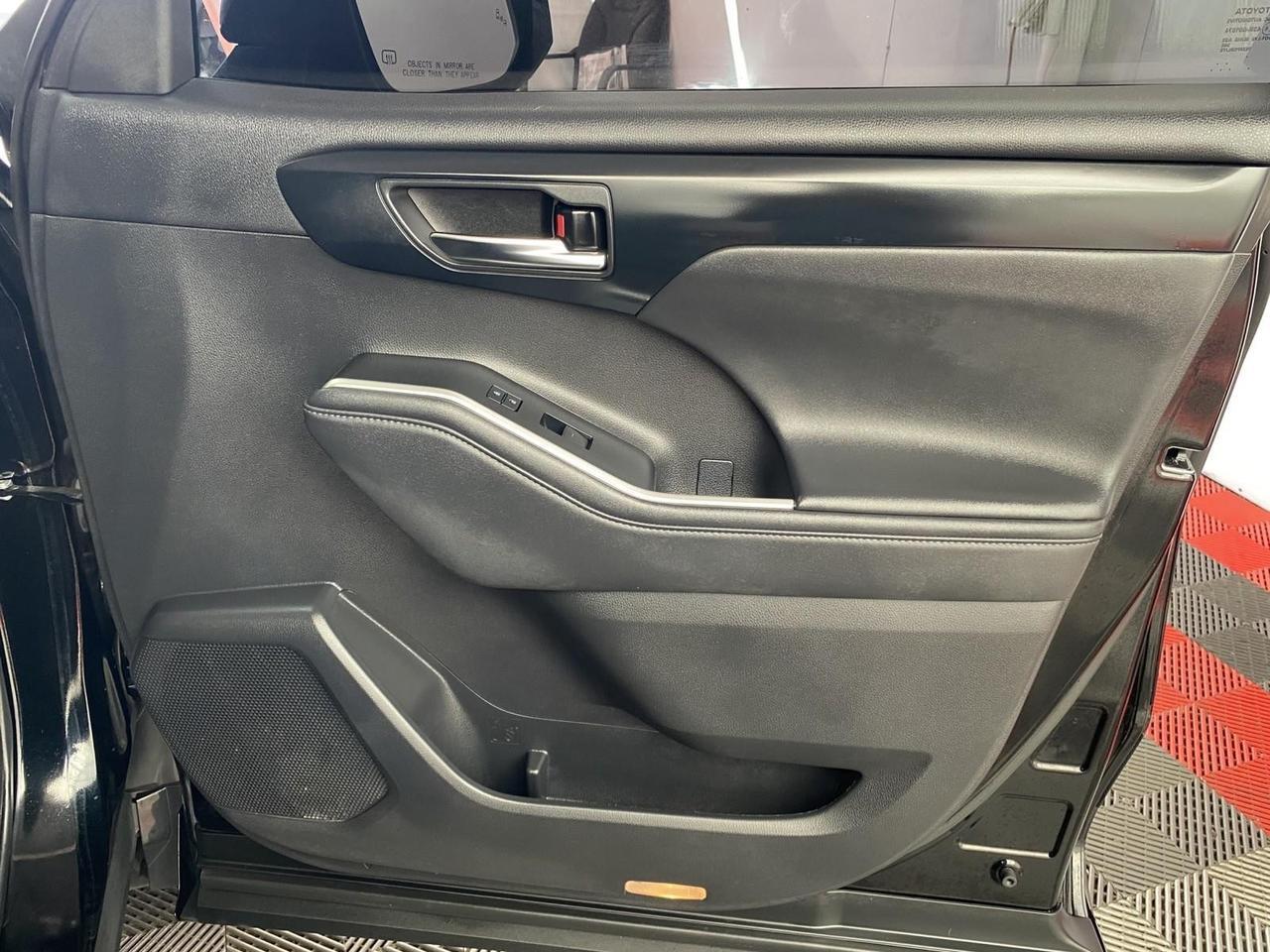 2022 Toyota Highlander XLE Richmond Hill NY