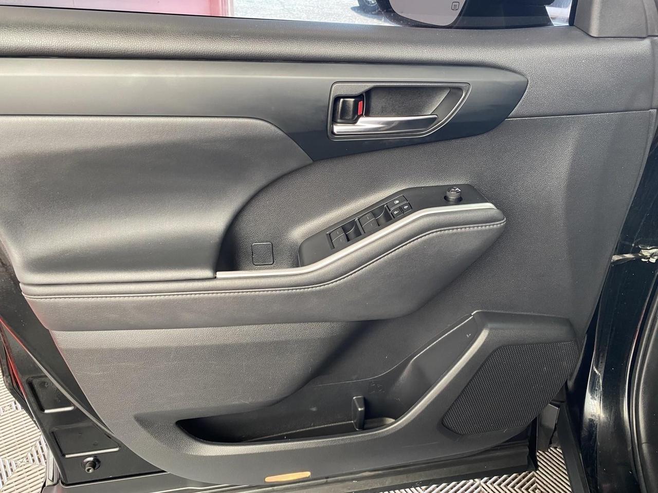 2022 Toyota Highlander XLE Richmond Hill NY