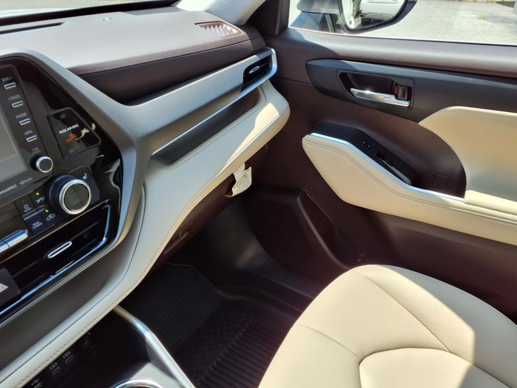 2022 Toyota Highlander XLE Roanoke VA