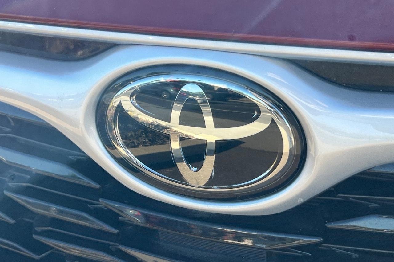 2022 Toyota Highlander XLE Roseville CA