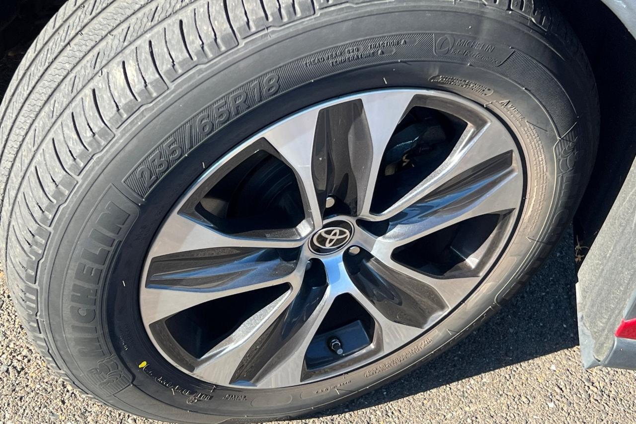 2022 Toyota Highlander XLE Roseville CA