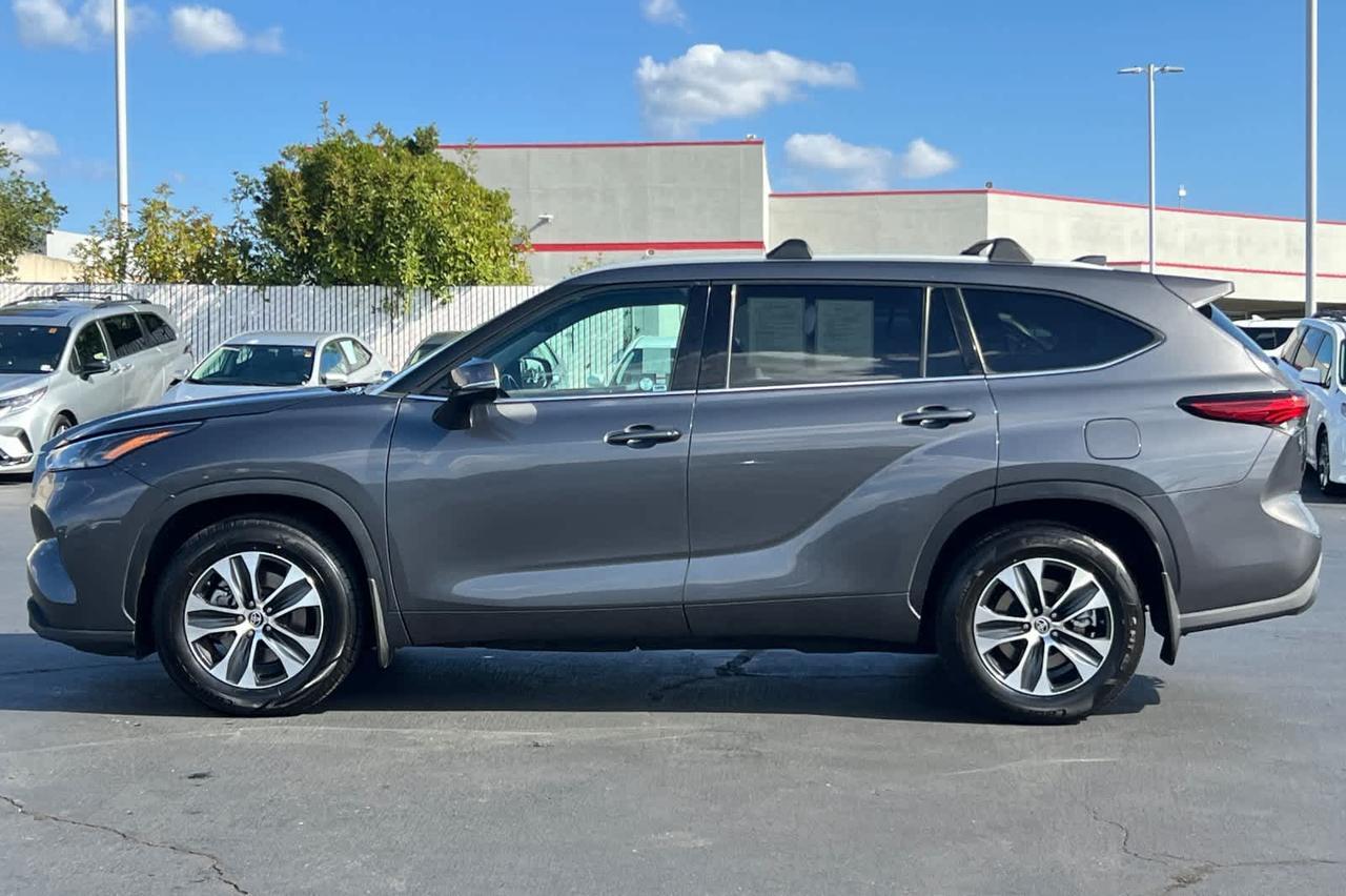 2022 Toyota Highlander XLE Roseville CA