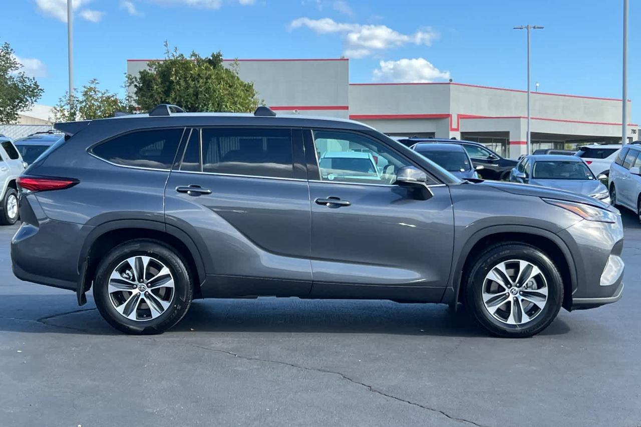 2022 Toyota Highlander XLE Roseville CA