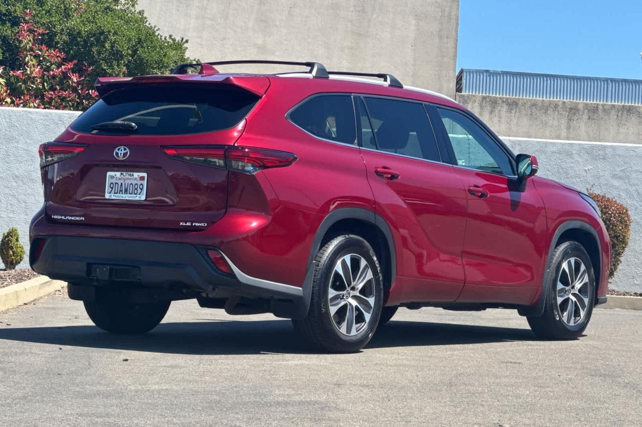 2022 Toyota Highlander XLE