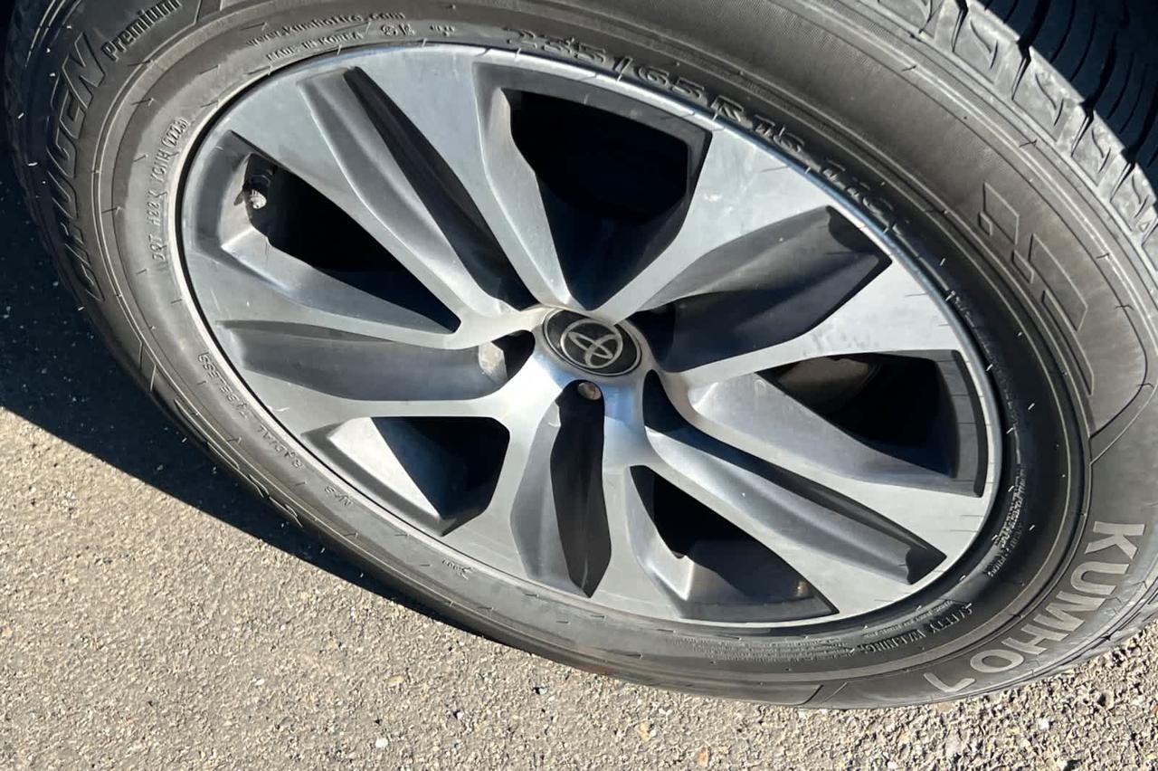 2022 Toyota Highlander XLE Roseville CA