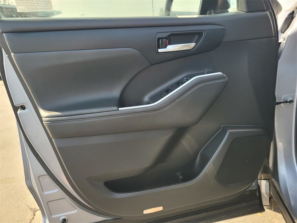 2022 Toyota Highlander XLE Roseville CA