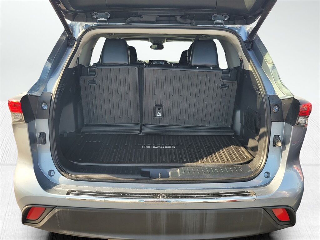 2022 Toyota Highlander XLE Roseville CA