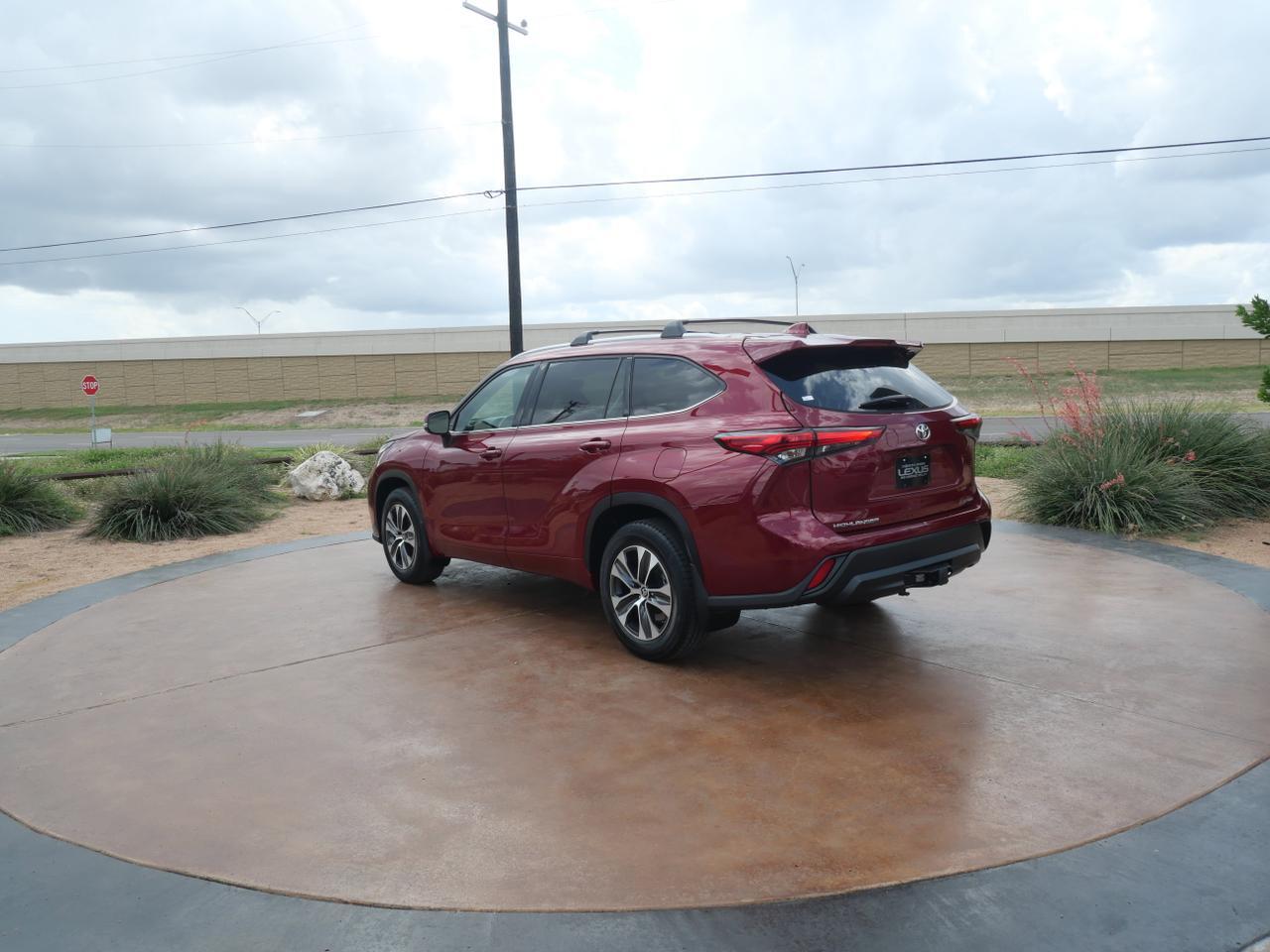 2022 Toyota Highlander XLE San Juan TX