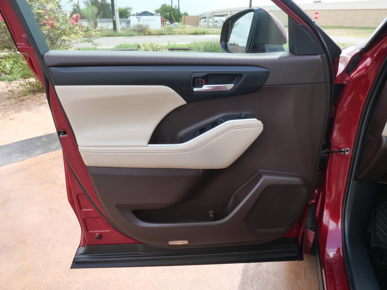 2022 Toyota Highlander XLE San Juan TX