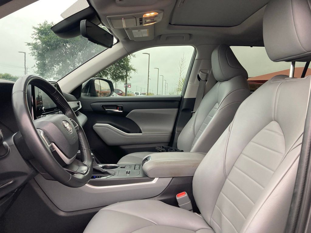 2022 Toyota Highlander XLE San Antonio TX