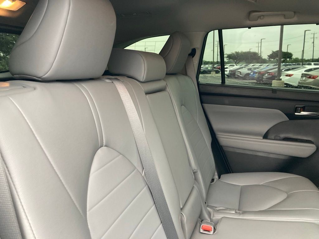 2022 Toyota Highlander XLE San Antonio TX