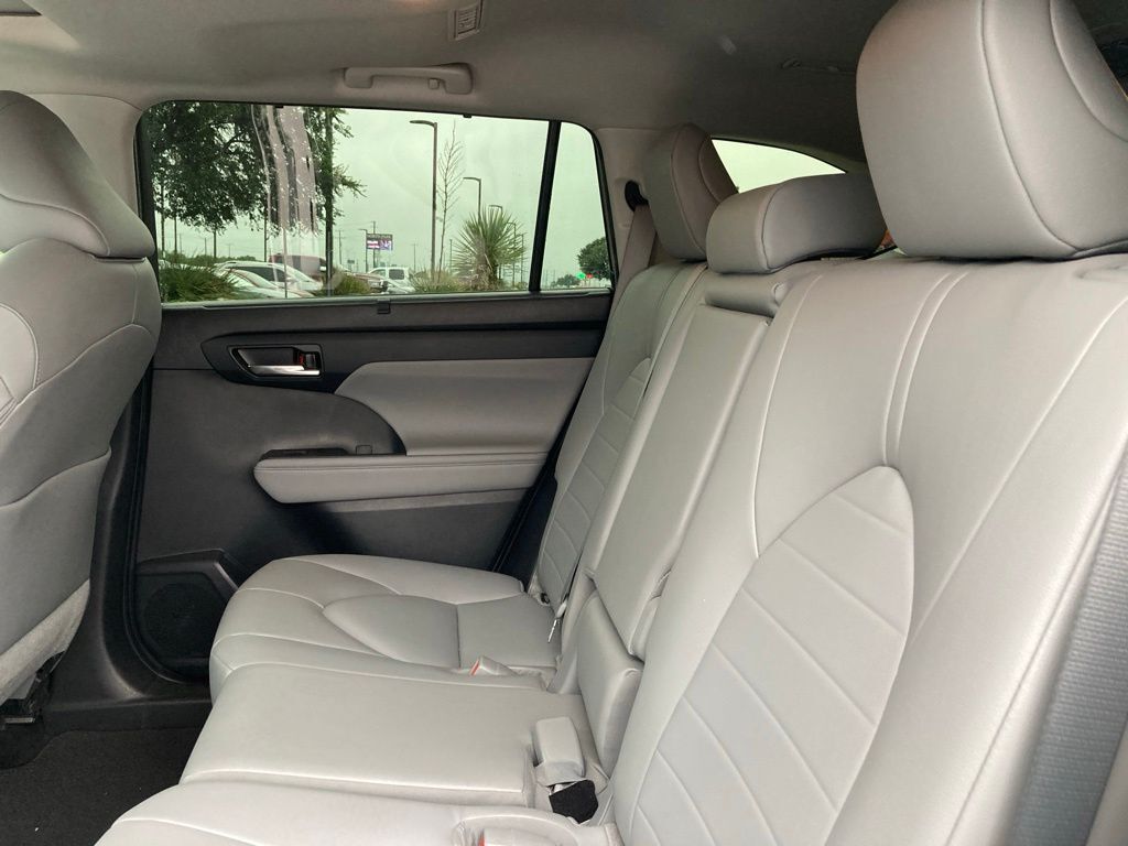 2022 Toyota Highlander XLE San Antonio TX