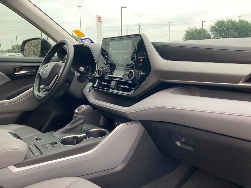 2022 Toyota Highlander XLE San Antonio TX