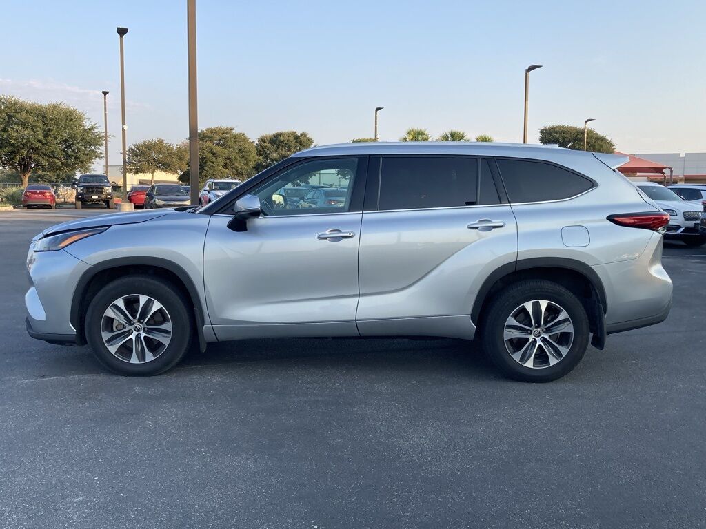 2022 Toyota Highlander XLE San Antonio TX
