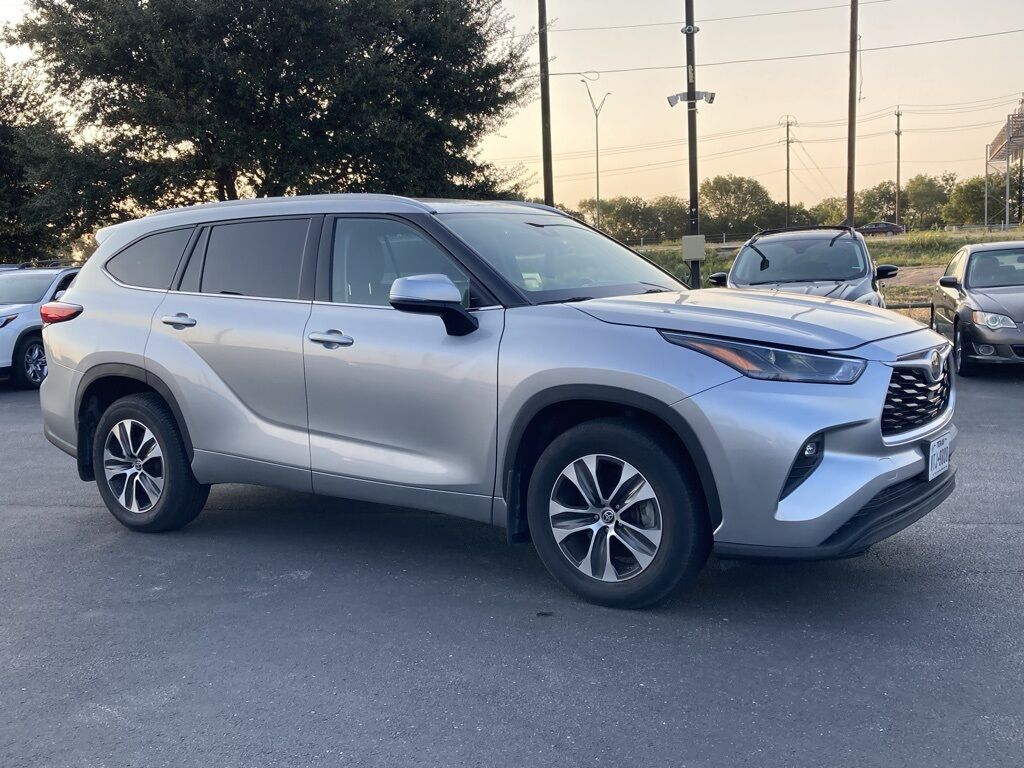 2022 Toyota Highlander XLE San Antonio TX