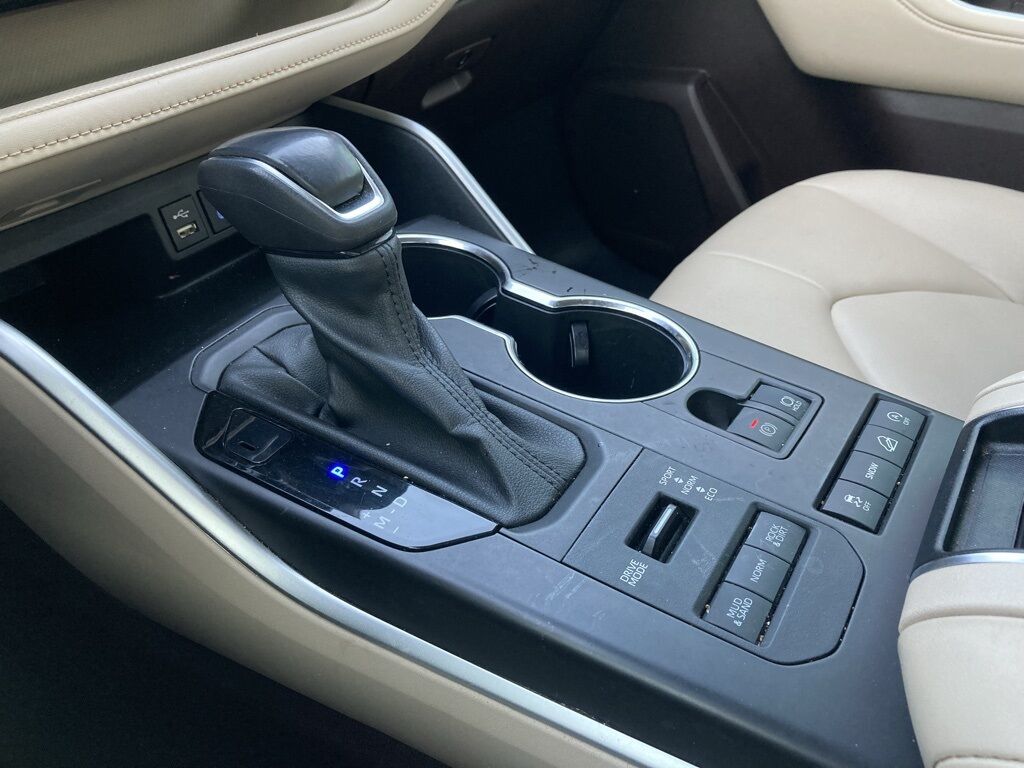 2022 Toyota Highlander XLE San Antonio TX