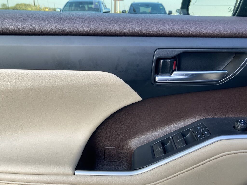 2022 Toyota Highlander XLE San Antonio TX