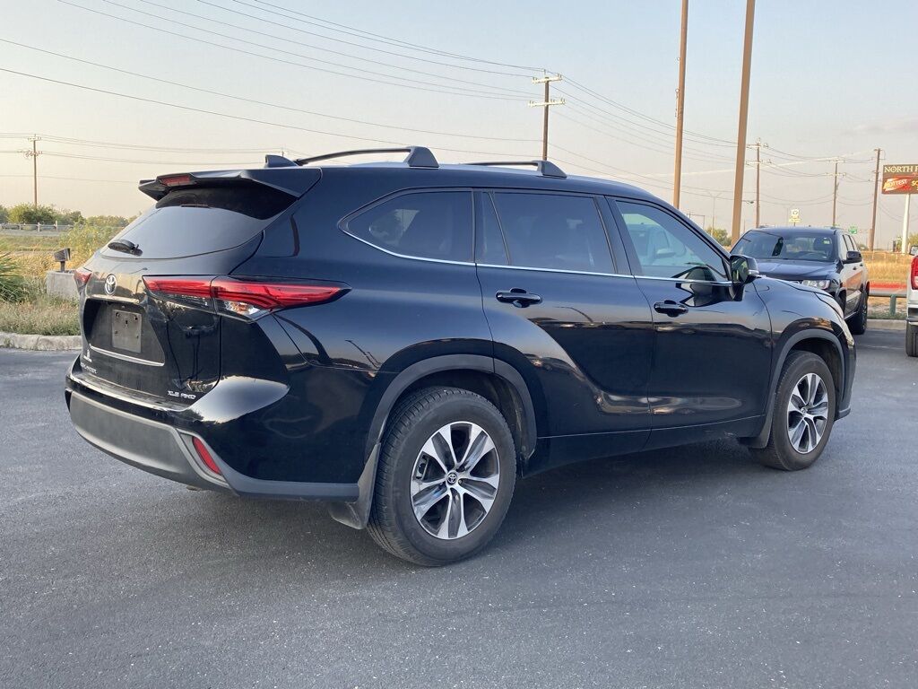 2022 Toyota Highlander XLE San Antonio TX