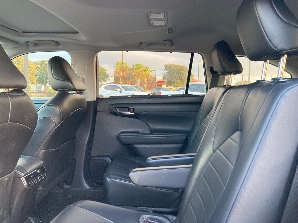 2022 Toyota Highlander XLE San Antonio TX