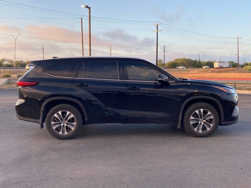 2022 Toyota Highlander XLE San Antonio TX